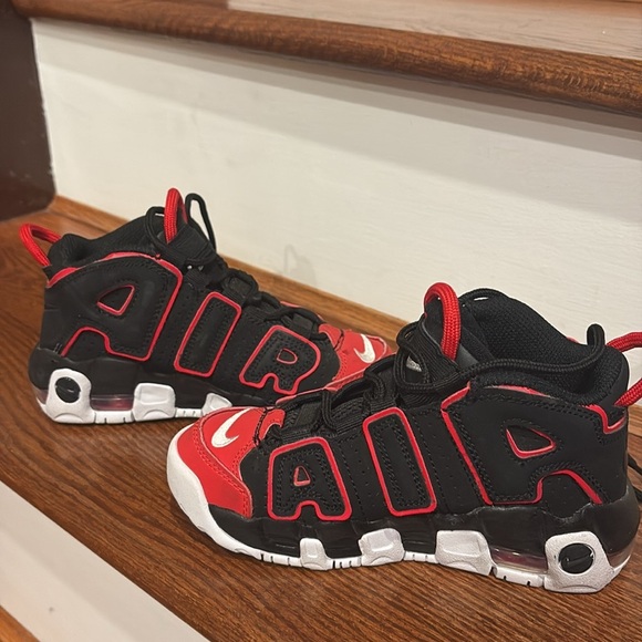 Nike Air More Uptempo 96 RED TOE boys sneaker size 12C excellent PO condition - Picture 1 of 13